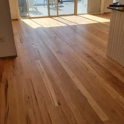 Timber floor polishing Lake Macquarie NSW